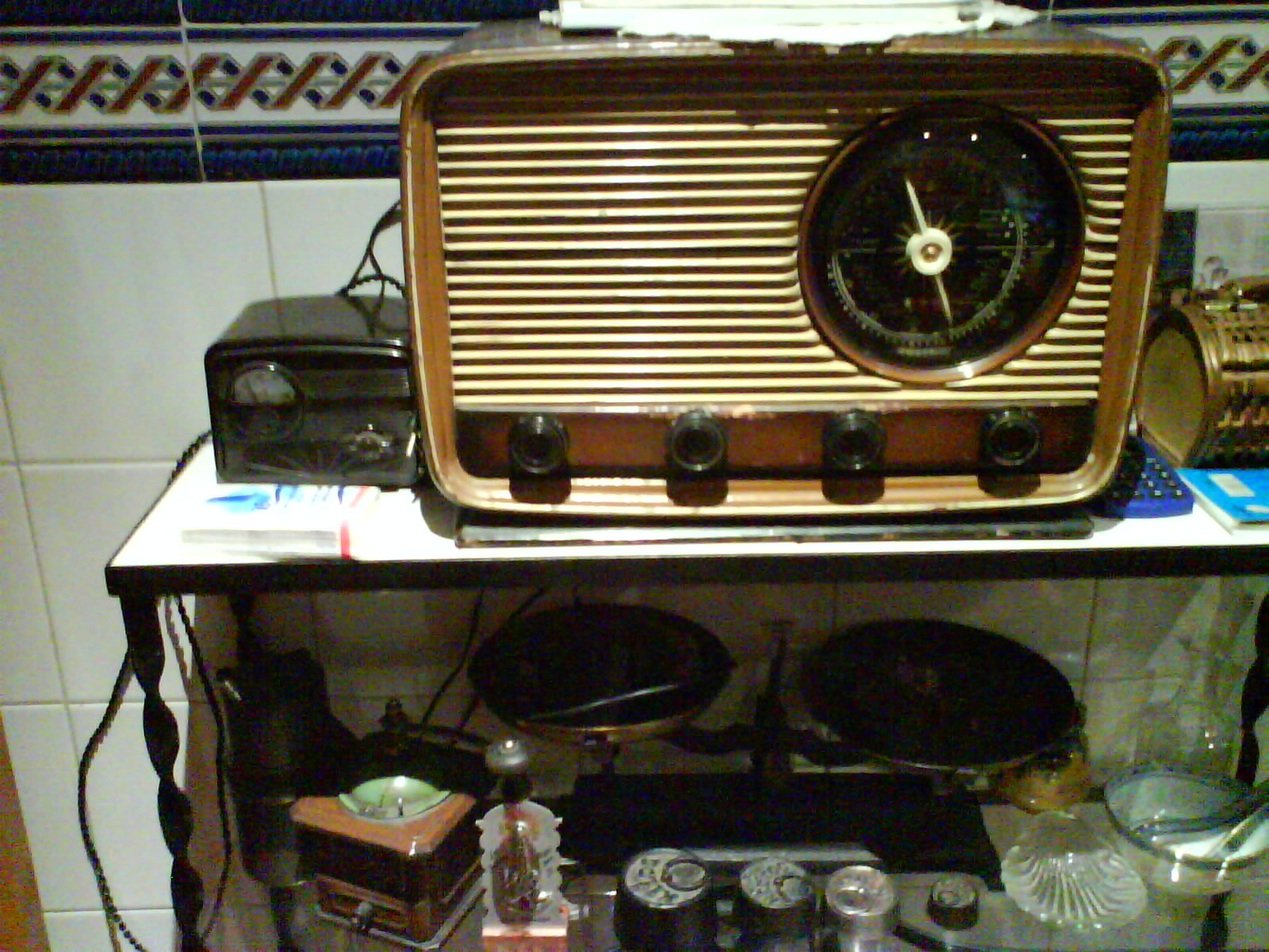 CREAR, RESTAURAR Y RECICLAR RADIOS ANTIGUAS