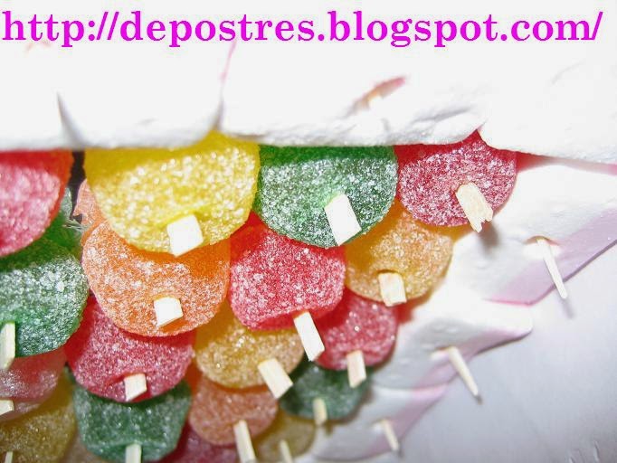[detalle+castillo+chuches.JPG]