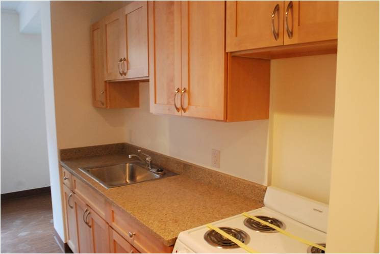 [Unit+kitchen.jpg]