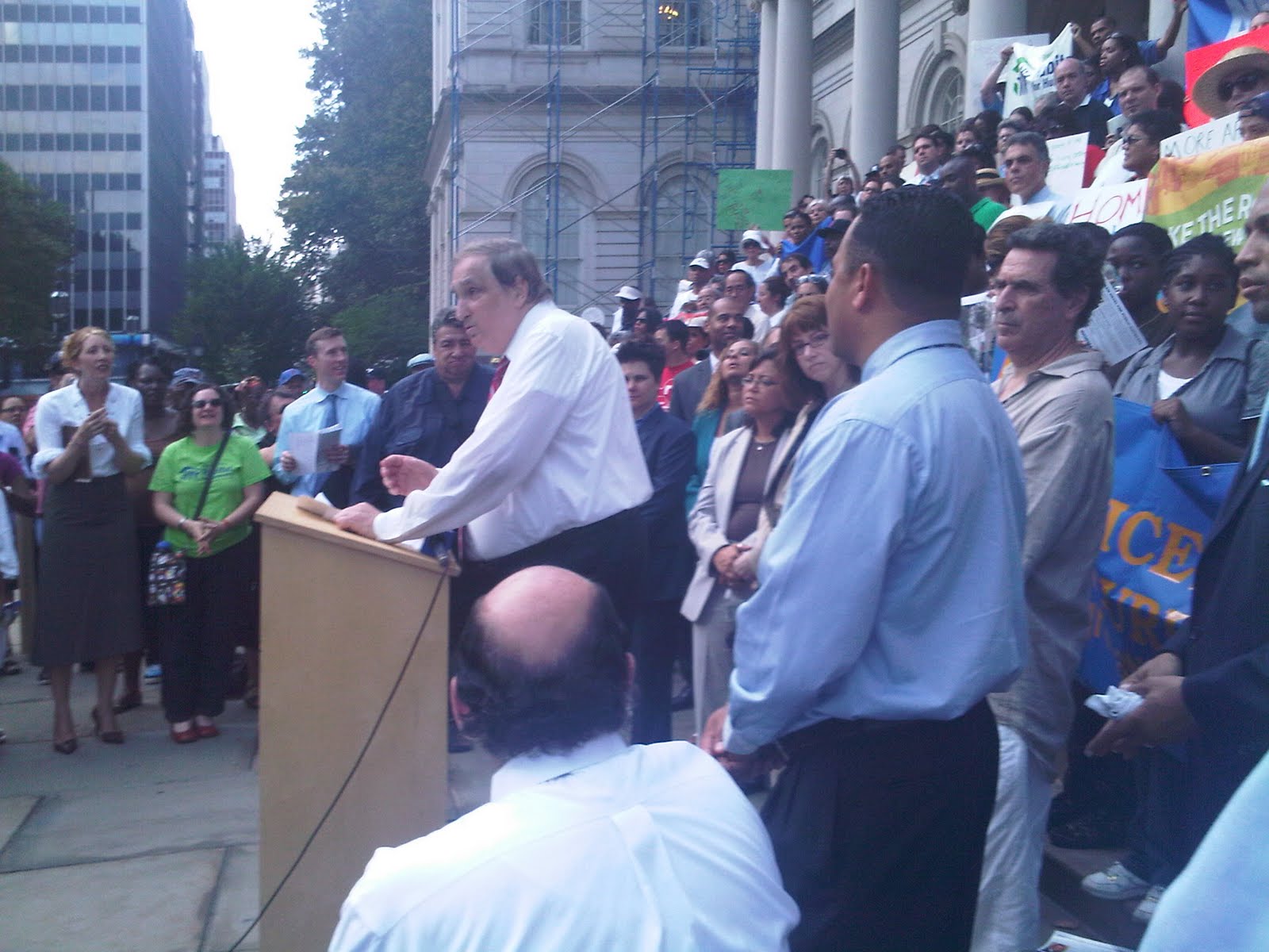 [_Media+Card_BlackBerry_pictures_IMG00072-20090819-1454.jpg]