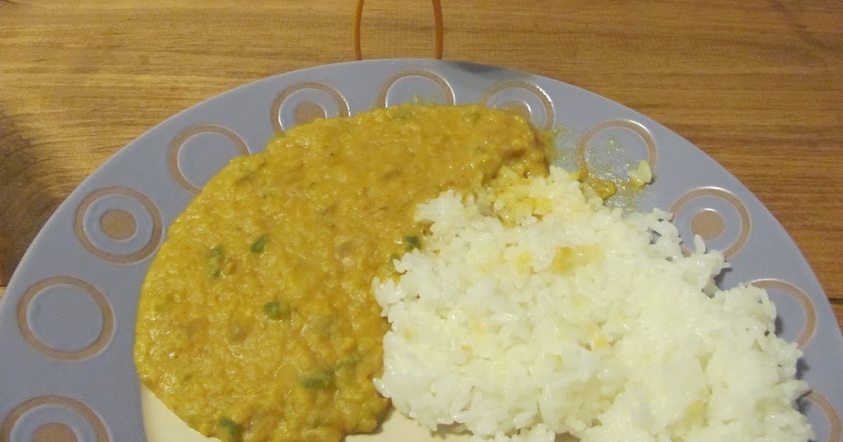 Eggy Veggie Kitchen: Sri Lankan Red Lentil Curry