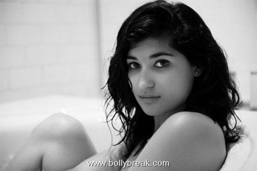 Amreen Satia Bollywood Page 3 Girl Hot Pics - Sexy Page 3 Girls Pics - Famous Celebrity Picture 