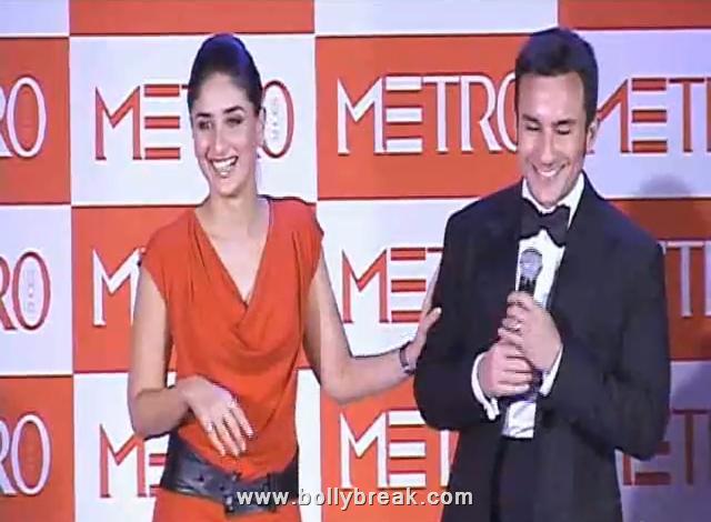 Hot Kareena Kapoor at Metro Shoe Press Conference with Saif - Famous Celeb Press Meeting Gallery - Famous Celebrity Picture 