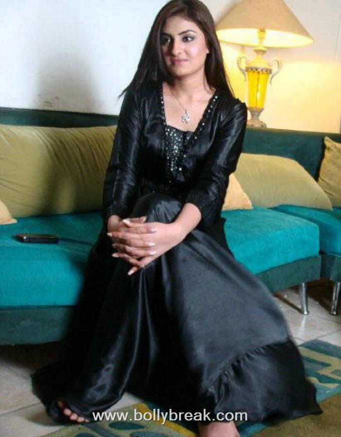 Sataesh Khan Pics - Beautiful Pakistani Actress
