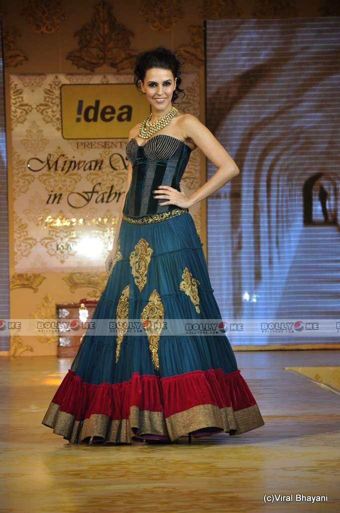 Neha Dhupia Walks the ramp at Mijwan Fashion show - SEXIEST FASHION SHOWS IN THE WORLD PICS - Famous Celebrity Picture 
