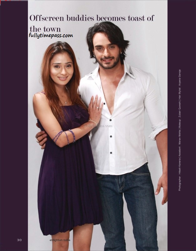 Sara Khan Hot Magazine Scans - SEXY TV Celebrity Pictures - Famous Celebrity Picture 