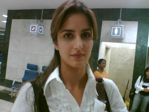 Sexy KATRINA: Katrina Kaif Unseen Rare Real Life Pictures - FamousCelebrityPicture.com - Famous Celebrity Picture 
