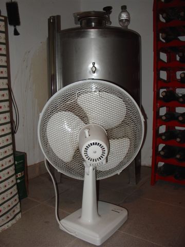 [Cuba+de+fermentacao+refrig.JPG]