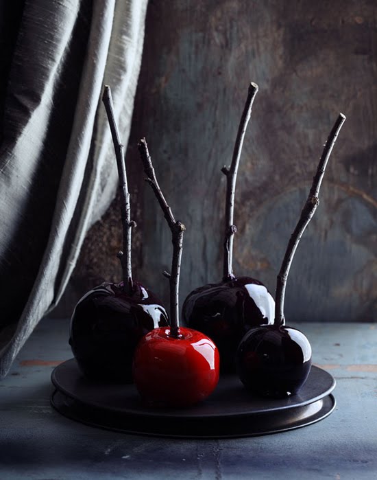 [spooky-apples.jpeg]