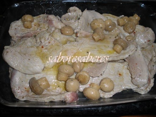 [Costeletas+com+molho+caçadora+(0).JPG]