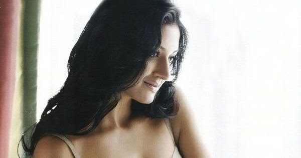 Vimala Raman More Hot Photos