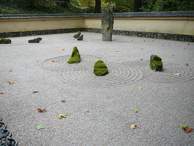 MILLSTONES: MORE JAPANESE GARDEN PICTURES