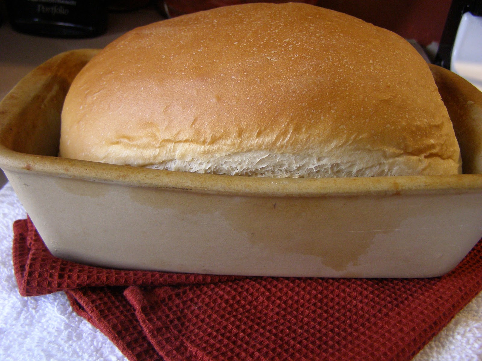 The Rickett Chronicles: Recipe: White Sandwich Bread for the Bread Machine