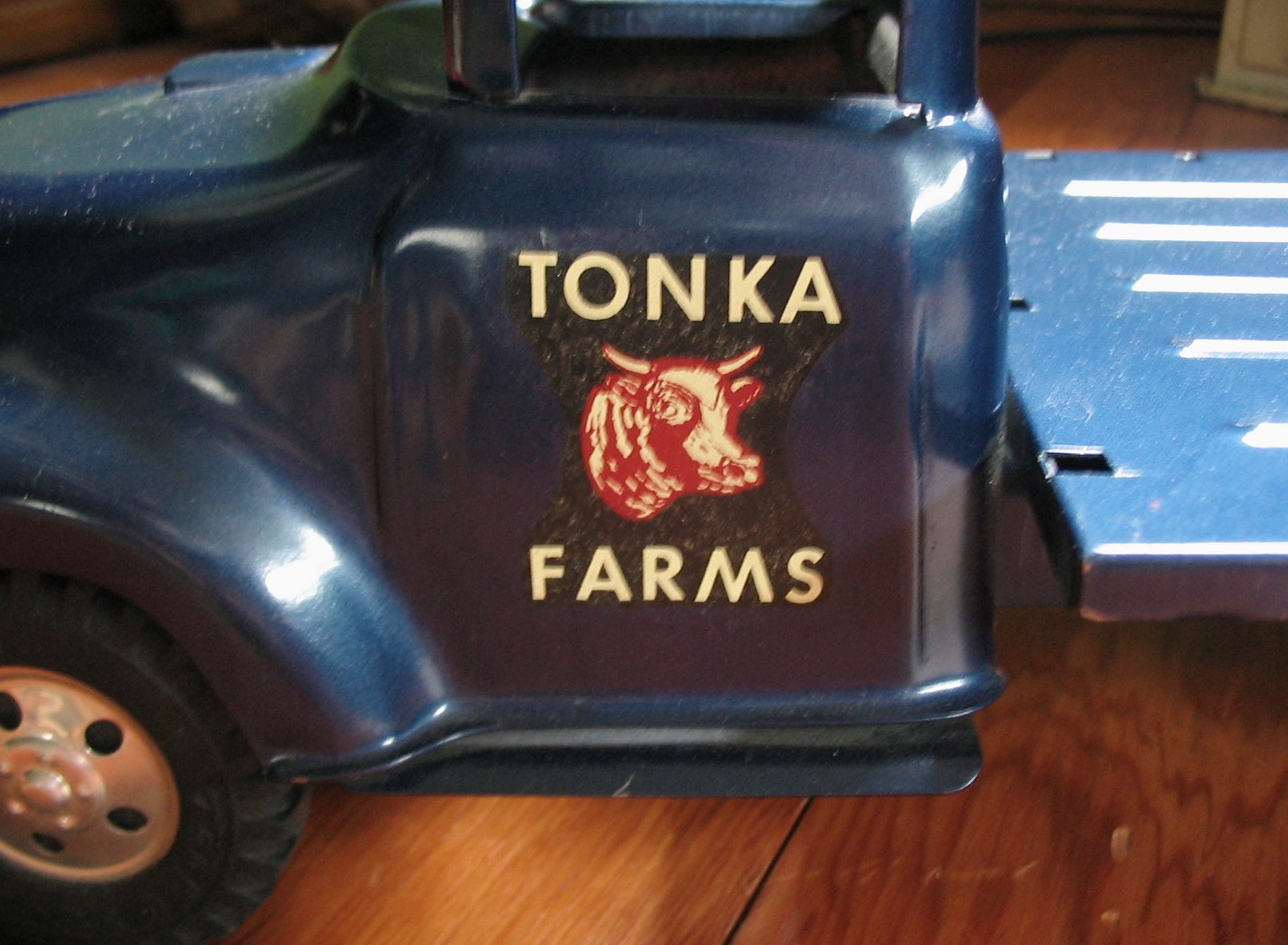 [tonka+truck+label.jpg]
