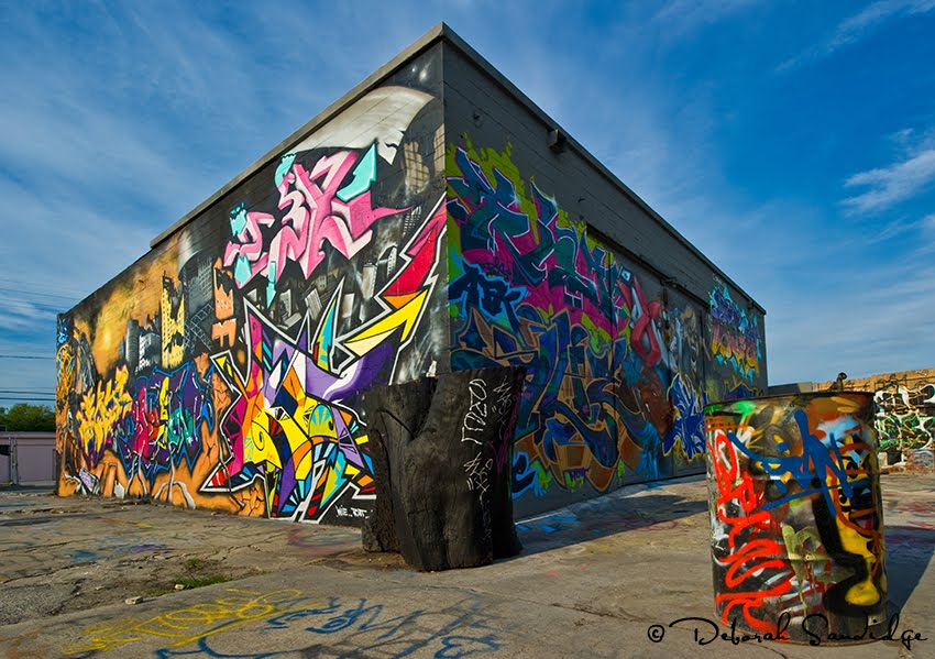 Pin By Brenna Mere On Graffiti Street Art Graffiti Murals