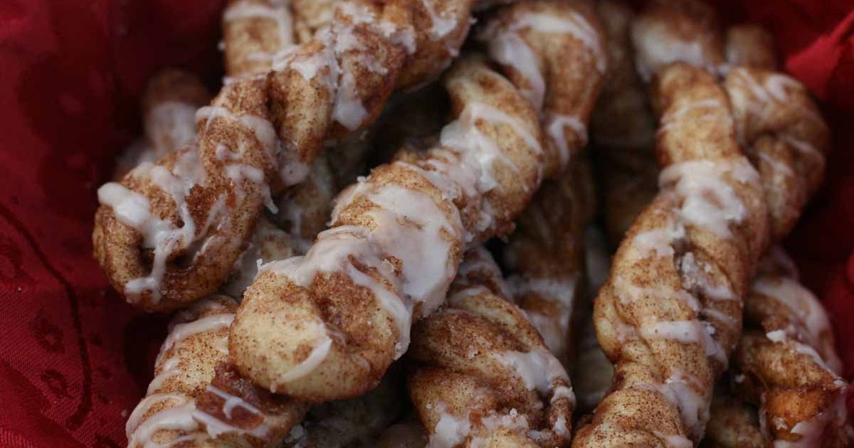 Recipe Shoebox Holiday Baking 20 Cinnamon Twists