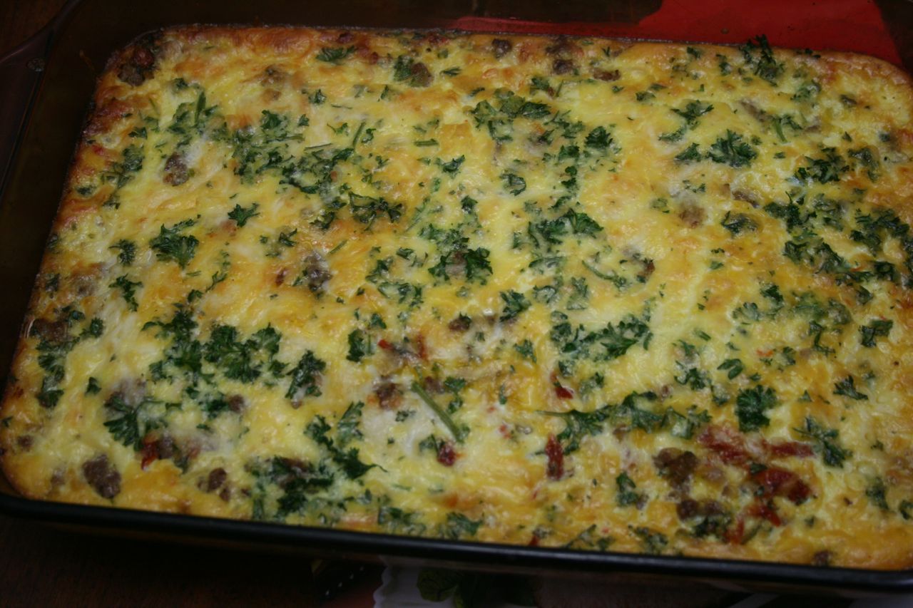 Recipe Shoebox Egg, Mozzarella, Sundried Tomato, and Sausage Casserole