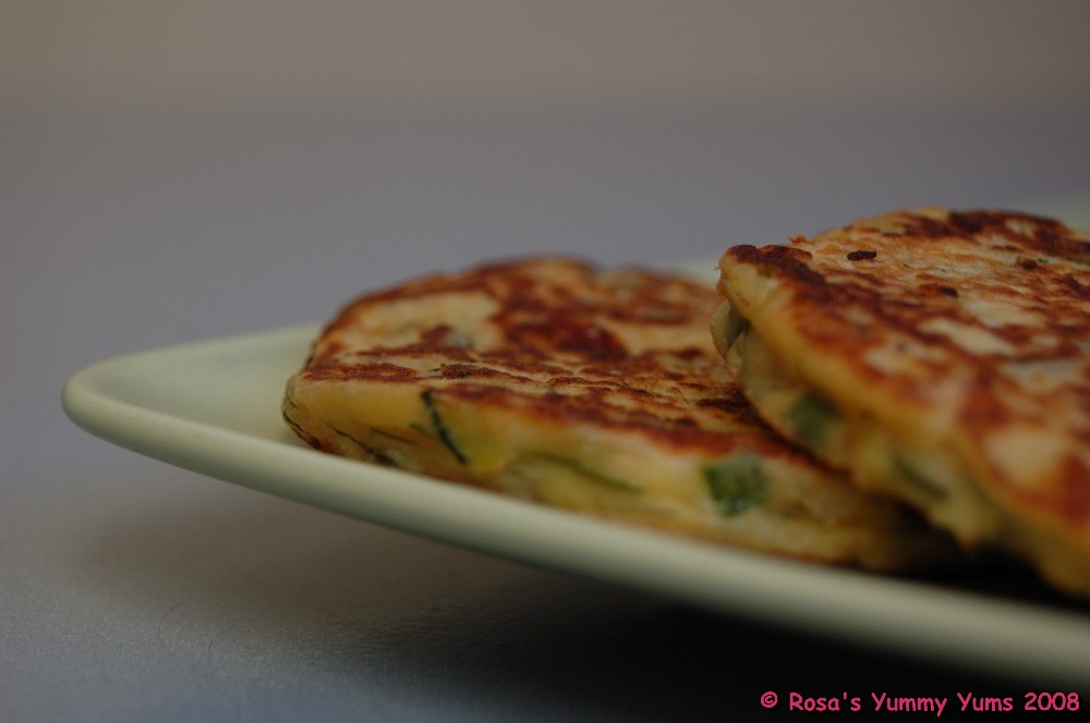 [Zucchini+Fritters+3.JPG]