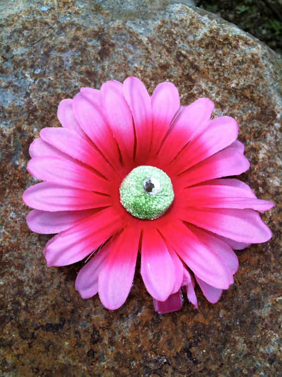 Pink flower clip