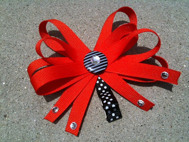 red bow dots
