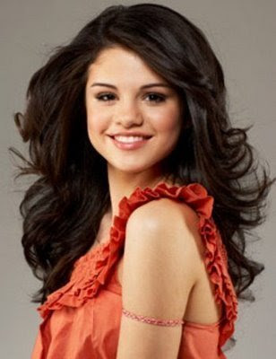 Selena Gomez 2010 Pictures. pics 2010. selena gomez