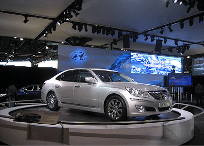 http://3.bp.blogspot.com/_WiUU9F-6dQc/Sd__A9nm5PI/AAAAAAAABnw/T8D9dvTS6Ss/s400/Hyundai-Equus-1.gif