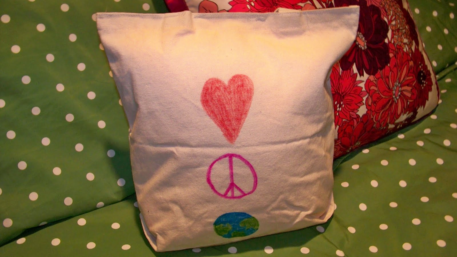 Plain+canvas+bags+to+decorate
