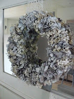 Be-House: Autumn wreath becomes Christmas wreath