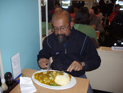 Last  dinner in London at "Chop Chop Noodle Bar" at "Kings Cross".(Monday 31-5-2010)