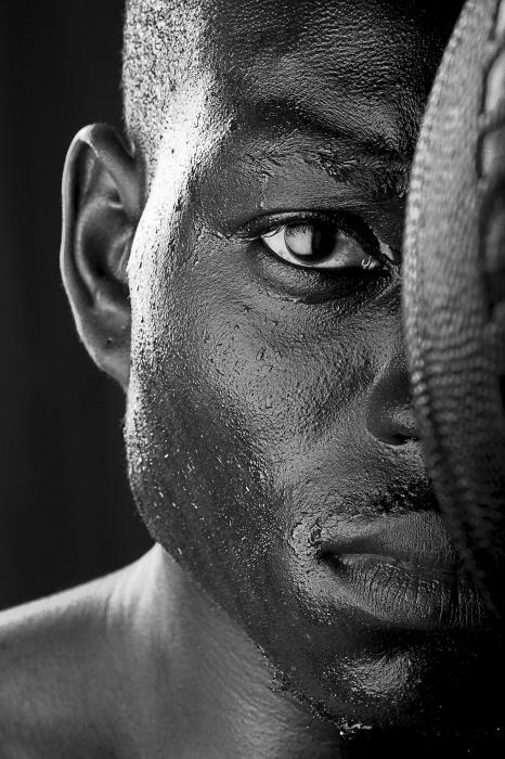[basketball-player-close-up-portrait-val-black-russian-tourchin.jpg]