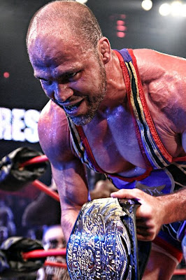 Kurt+Angle+finally+changes.jpg