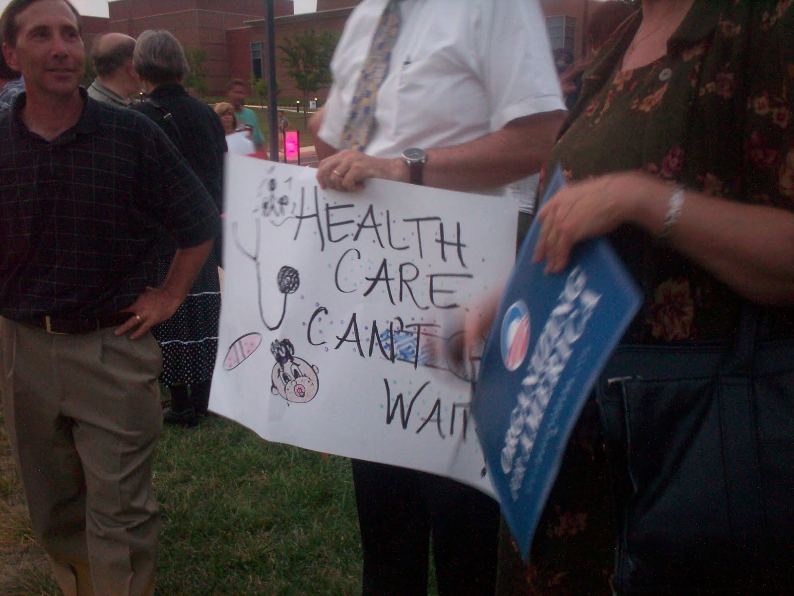 [144+Pro+Signs.JPG]