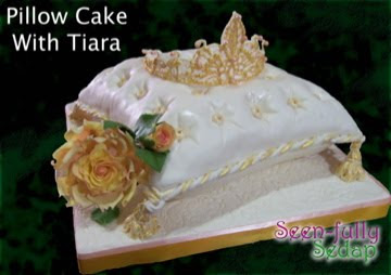Seenfully Sedap Ideas For Hantaran Pillow And Tiara Cake