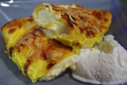 [Austria+pannkoogirullid+kohupiimatäidisega+09.JPG]