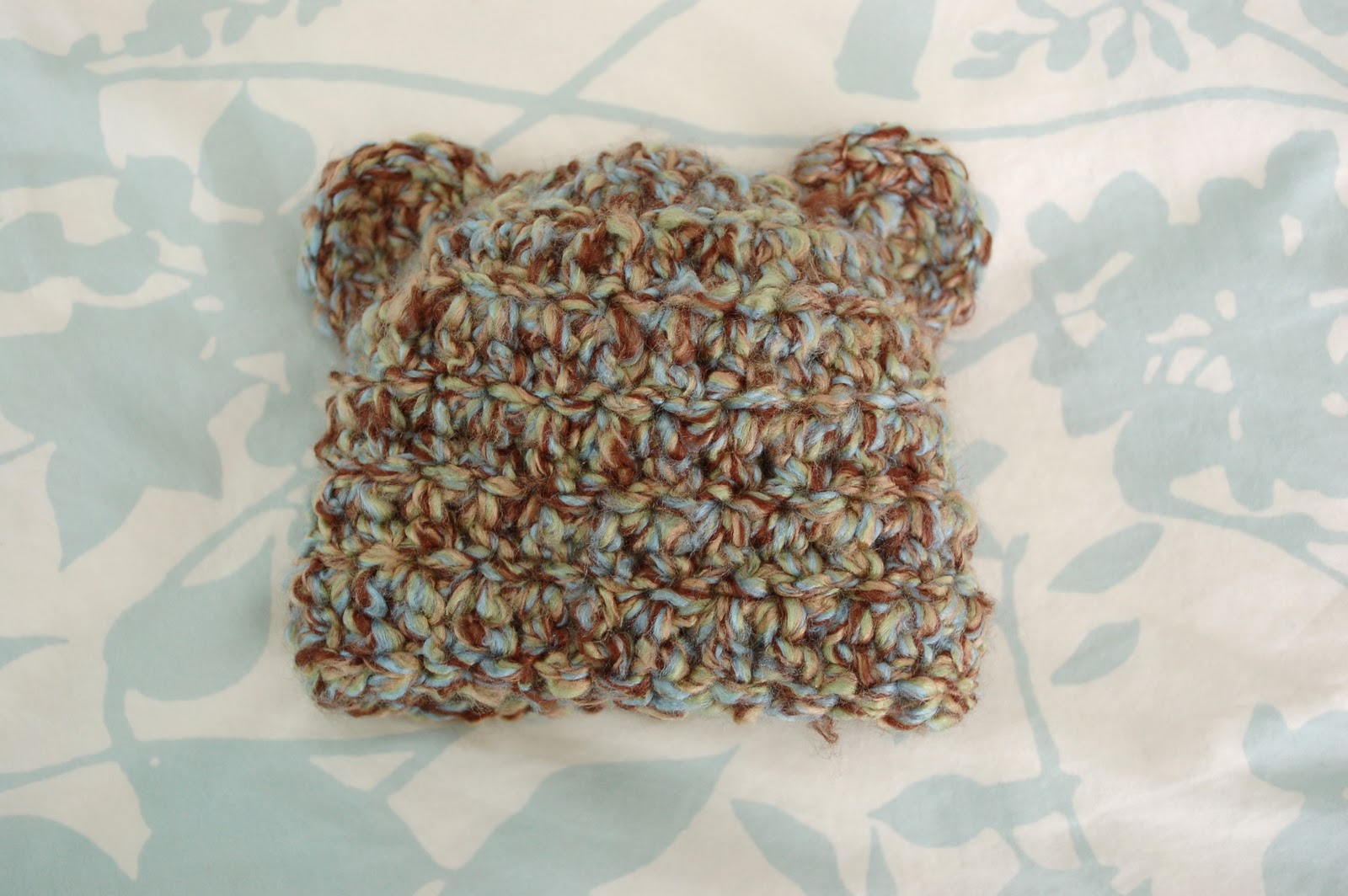 Free Crochet Newborn Bear Hat Pattern