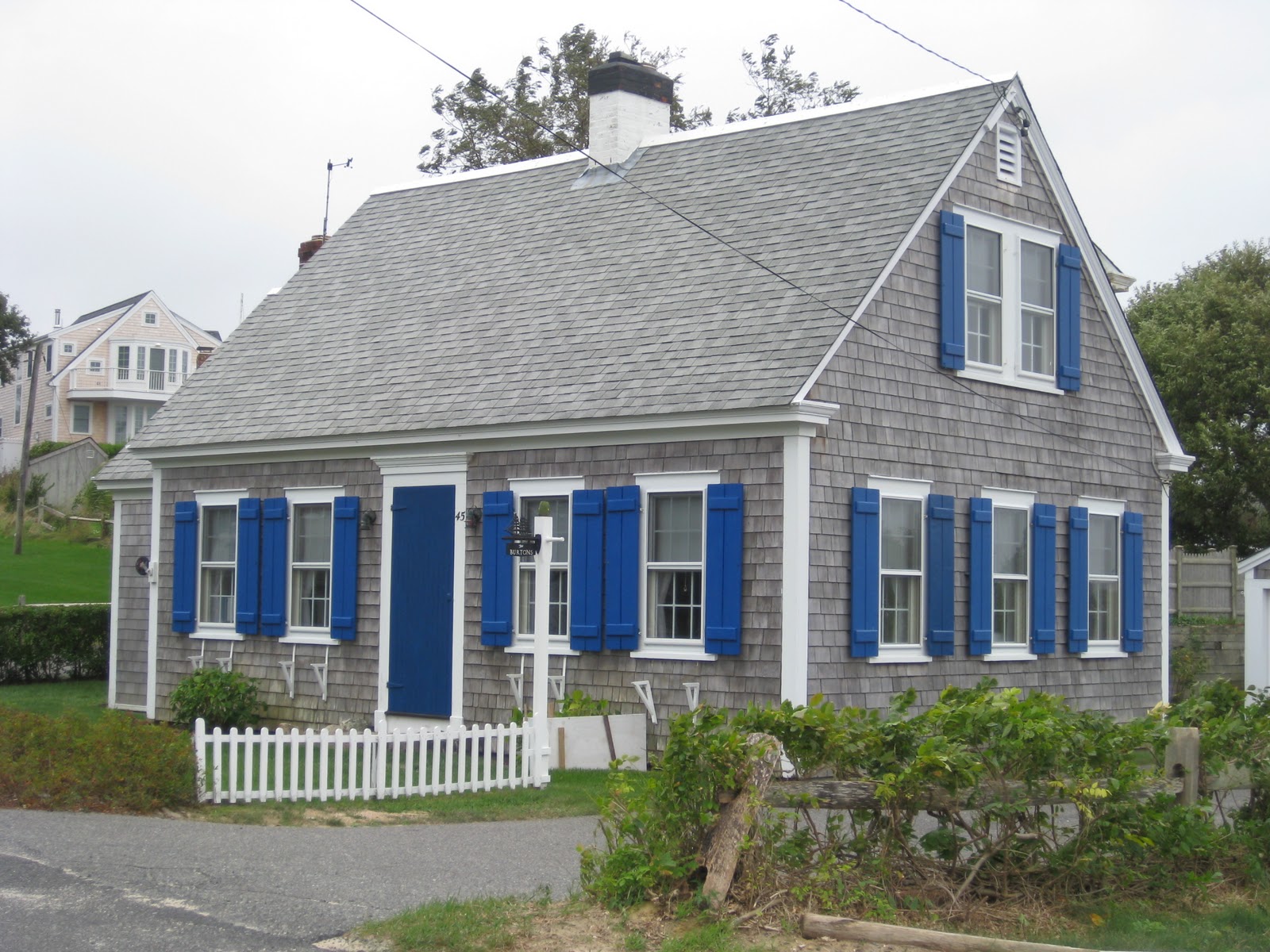 White Cape Cod House Ideas Photo Gallery JHMRad