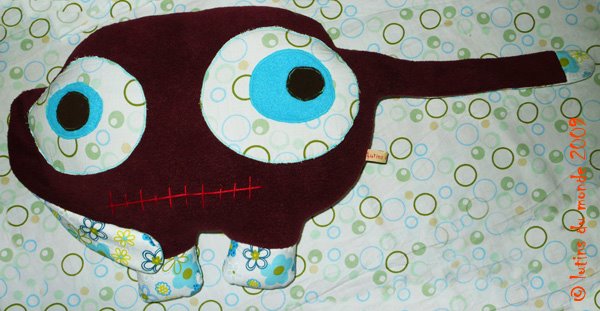 [coussin-doudou-alice2.jpg]