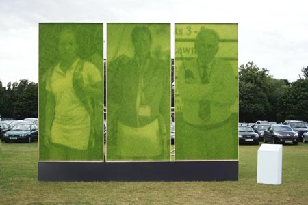 [_crblog_wp-content_uploads_2008_07_hsbc-grass-artwork.jpg]