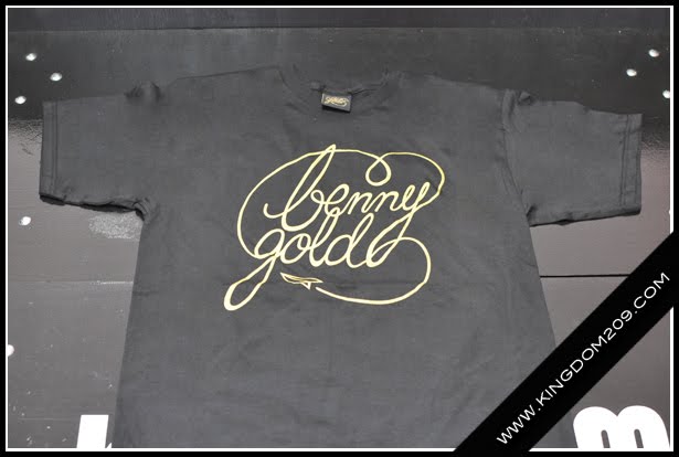 [script_tee.jpg]