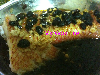 My Wok Life Cooking Blog - Steamed Fish Tail with Whole Black Bean (豆豉蒸鱼尾） -