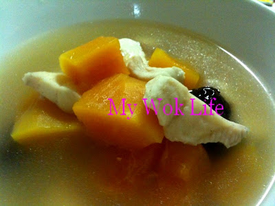 My Wok Life Cooking Blog - Sliced Sheng Yu (Haruan Fish) and Green Papaya Soup (生鱼片木瓜汤) -