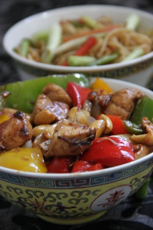 WHERE PEPPER GROWS Kurczak Gong Bao Ji Ding /Gong Bao Ji Ding Chicken