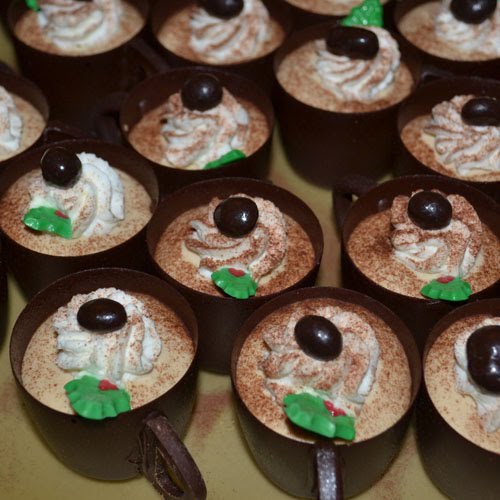 lifestyle The Breakers Hotel Christmas Brunch