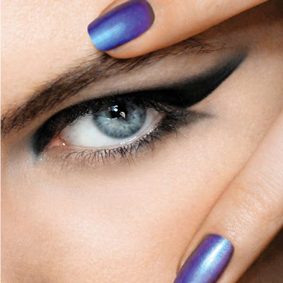 blue nails, beauty nails 