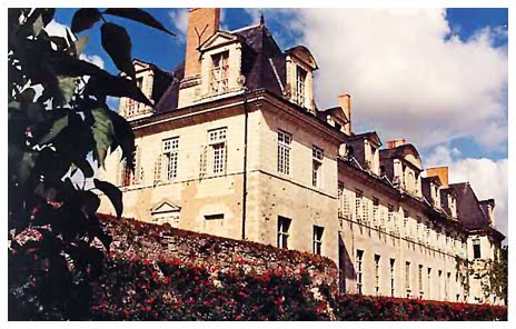 [St+Maurus+Glanfeuil.jpg]