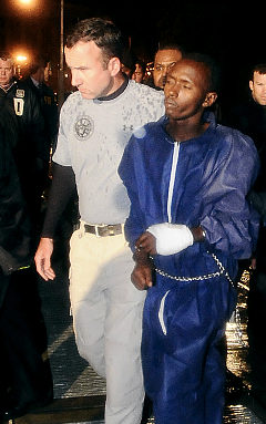 [somali+pirate+arrested.jpg]