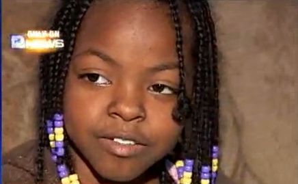 [teacher+cuts+girls+braid+as+punishment.jpg]