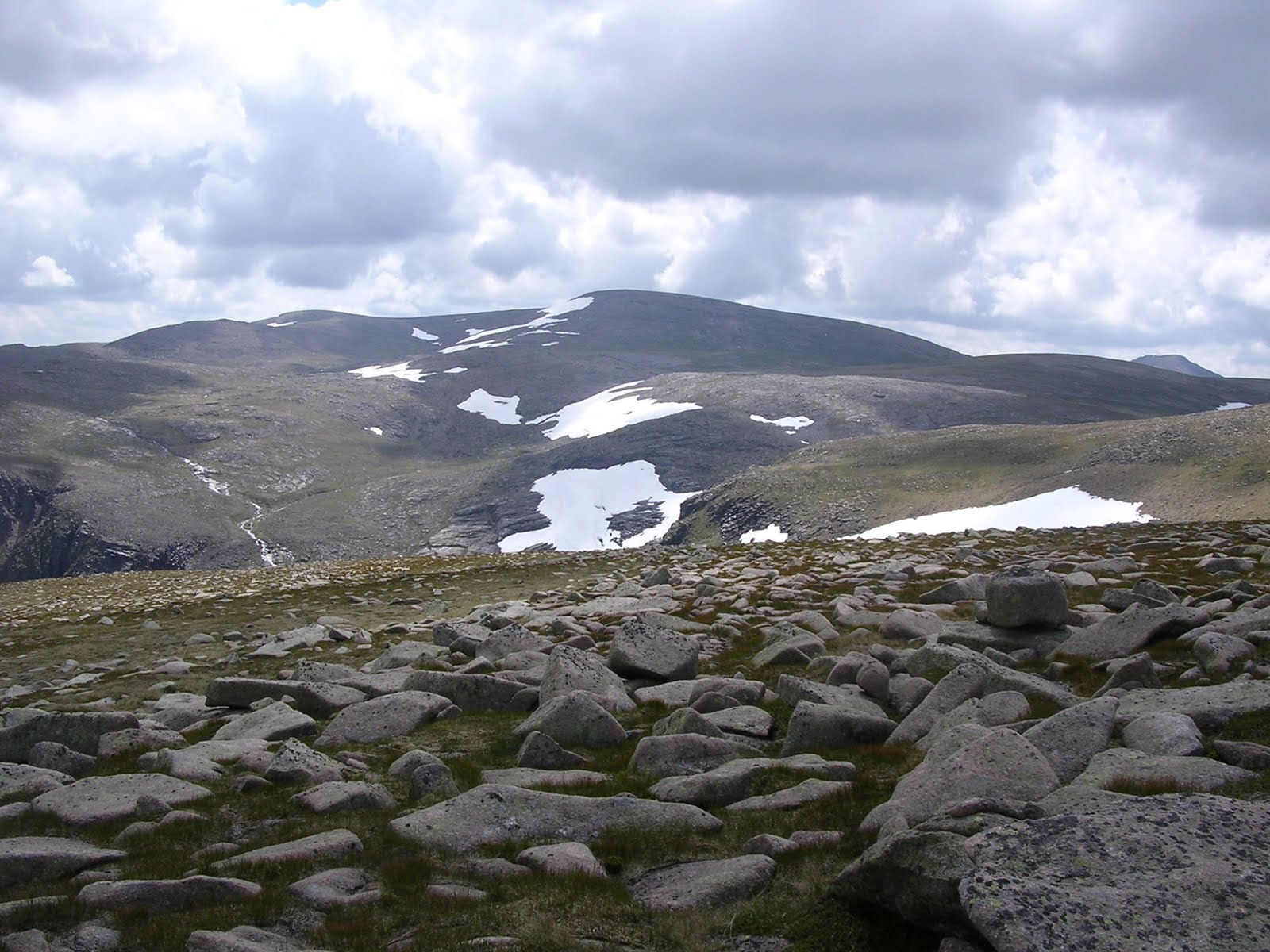[Britains+second+highest+mountain+Ben+Macdui,+situated+in+the+Cairngorms+National+Park+in+the+Scottish+Highlands.JPG]