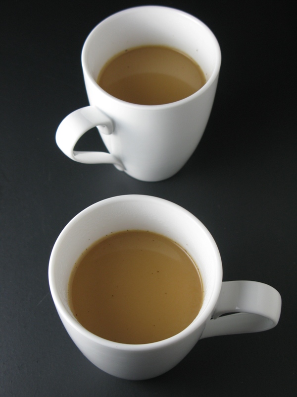 Kitchen Trial and Error chai (+ mini wedding cake)