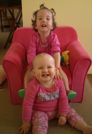 The Happy Sisters!